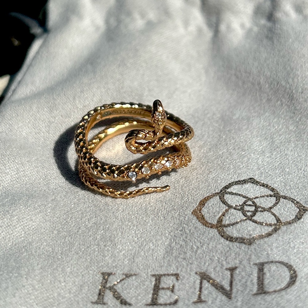 Kendra Scott Phoenix Wrap Ring in Vintage Gold